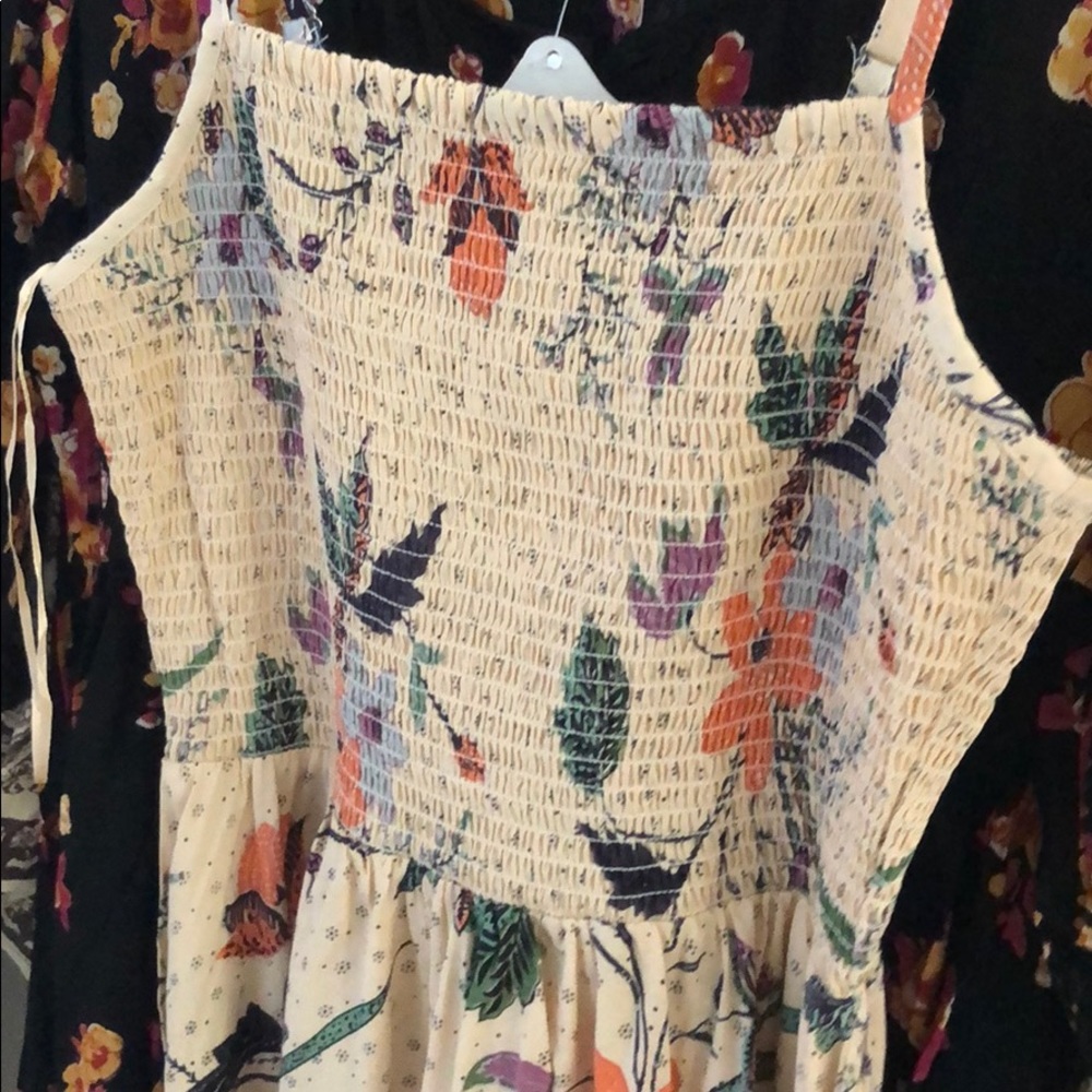 CREAM BOHO STYLE SMOCKED TOP DRESS - Picture 7 of 9